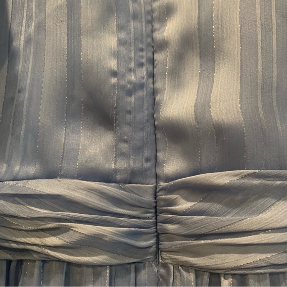 Mac Duggal TIE NECK TIERED HALTER Dress - Picture 13 of 14